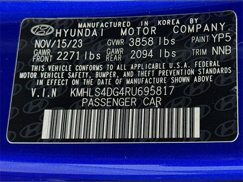 Used 2024 Hyundai Elantra SEL w/ Convenience Package image 17