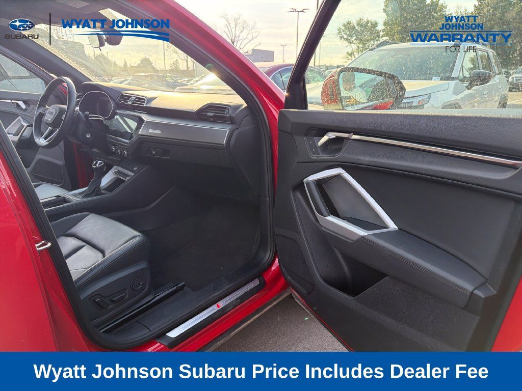 Used 2025 Audi Q3 2.0T Premium AWD/4WD image 33