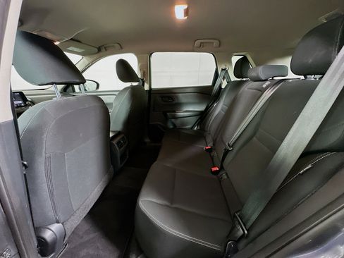 Used 2024 Nissan Rogue S FWD image 26