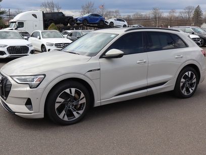 Used 2021 Audi e-tron Premium w/ Convenience Plus Package