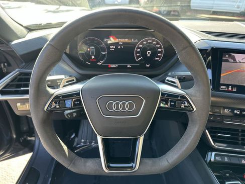 Used 2022 Audi e-tron GT Prestige w/ Prestige Package image 15