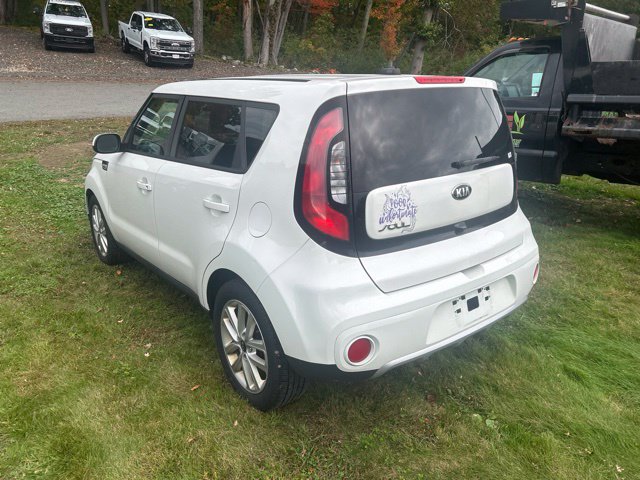 Used 2017 Kia Soul + FWD image 5