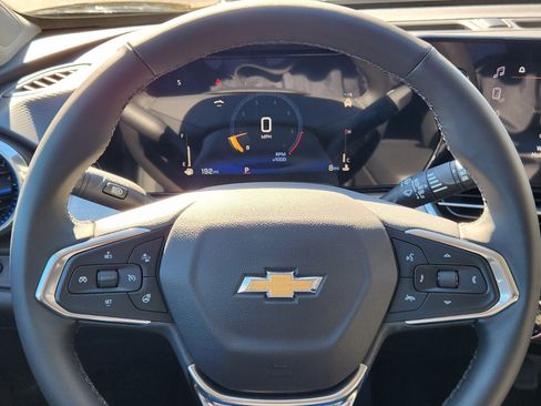 New 2026 Chevrolet Trax LT w/ Driver Confidence Package image 14