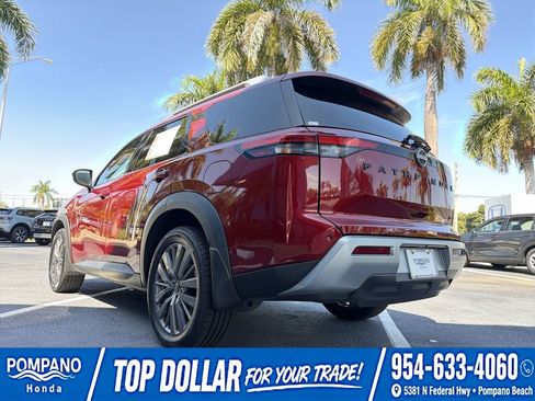 Used 2024 Nissan Pathfinder SL w/ SL Premium Package FWD image 22