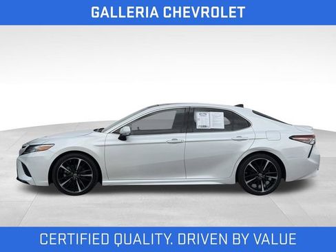 Used 2019 Toyota Camry XSE FWD image 4