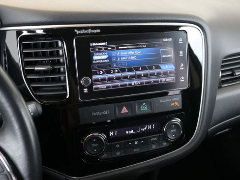 Used 2017 Mitsubishi Outlander SEL FWD image 49
