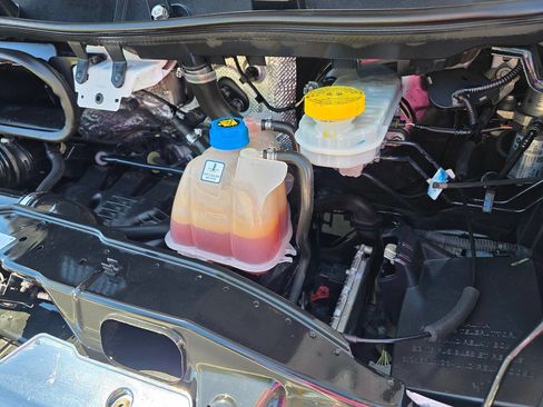 Used 2018 RAM ProMaster 3500 w/ Interior Convenience Group image 11