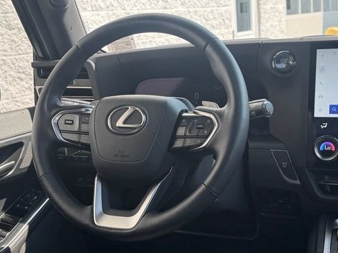Used 2026 Lexus GX 550 AWD/4WD image 20