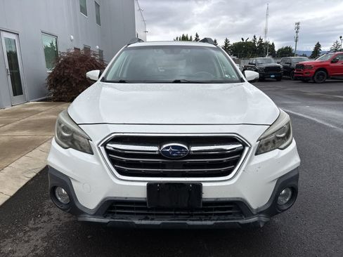 Used 2018 Subaru Outback 2.5i Limited AWD/4WD image 6