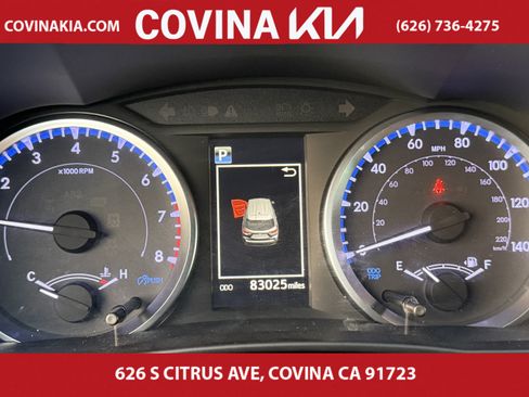 Used 2019 Toyota Highlander LE image 19