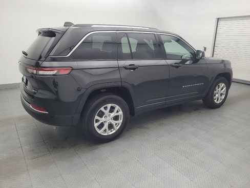 Used 2023 Jeep Grand Cherokee Limited AWD/4WD image 10