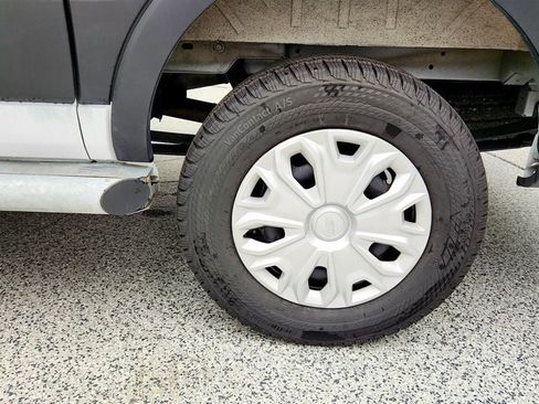 Used 2025 Ford Transit 250 Low Roof w/ Exterior Upgrade Package RWD image 9