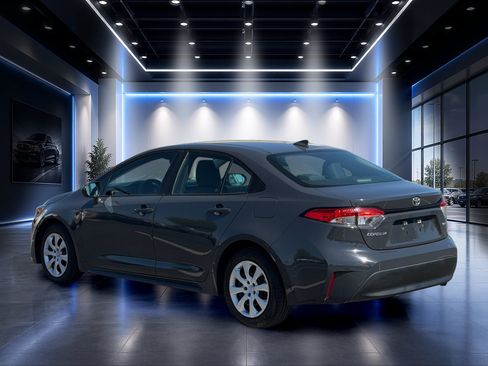 Used 2023 Toyota Corolla LE FWD image 7