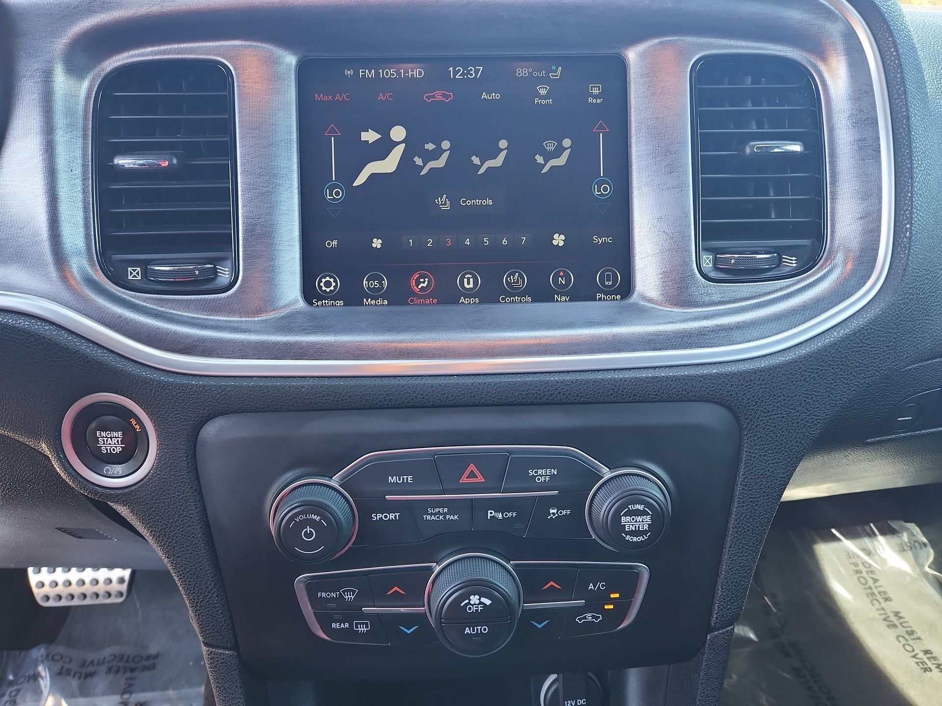 Certified 2018 Dodge Charger R/T RWD image 17