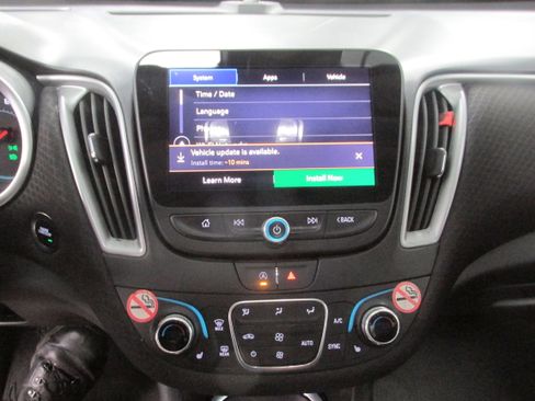 Used 2024 Chevrolet Malibu LT image 34