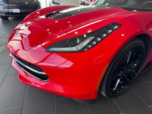 Used 2019 Chevrolet Corvette Stingray Coupe w/ 1LT image 9