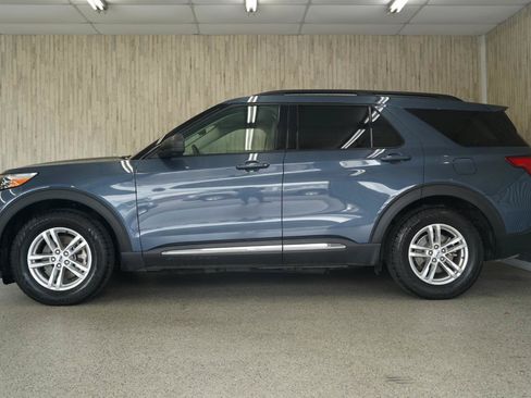 Used 2021 Ford Explorer XLT RWD image 5