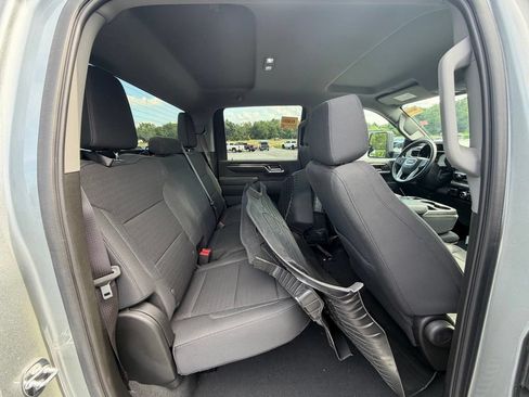 Used 2024 GMC Sierra 2500 SLE w/ SLE Value Package AWD/4WD image 12