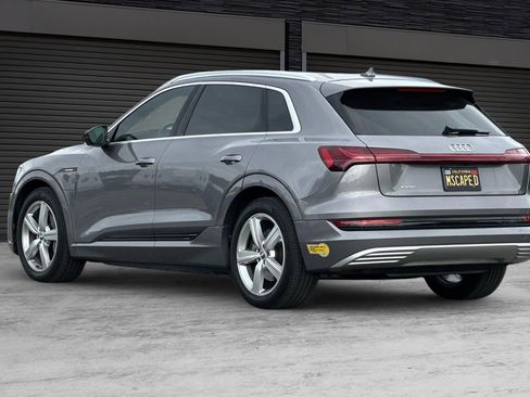 Used 2019 Audi e-tron Premium Plus w/ Cold Weather Package image 6