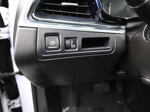 Used 2024 Cadillac XT5 Premium Luxury FWD image 13