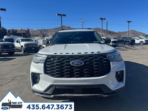 New 2026 Ford Explorer ST-Line w/ ST-Line Street Pack image 38