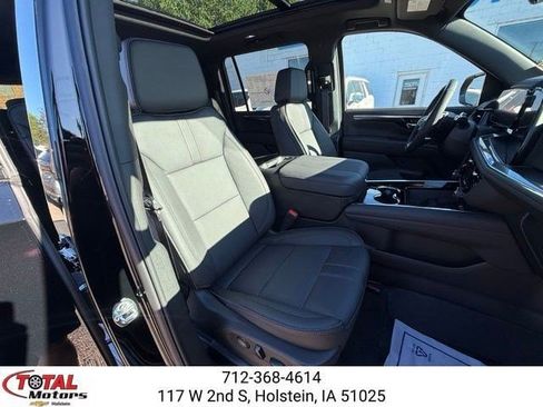 New 2026 Chevrolet Suburban RST w/ Advanced Technology Package AWD/4WD image 16