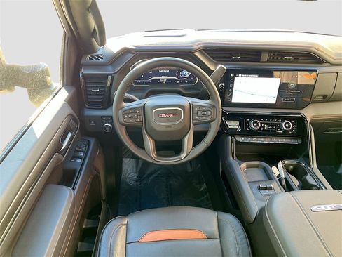 Used 2025 GMC Sierra 2500 AT4 w/ AT4 Premium Plus Package image 24