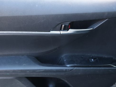 Used 2019 Toyota Camry LE w/ Audio Package image 32