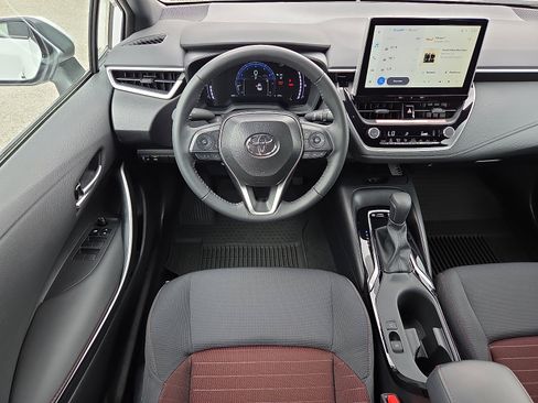 Used 2025 Toyota Corolla SE FWD image 11