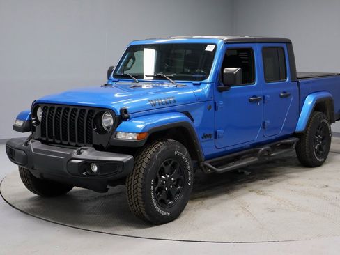 Used 2022 Jeep Gladiator Willys image 9