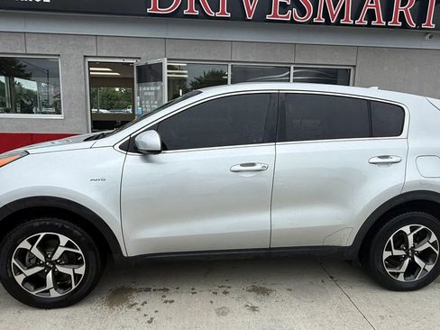 Used 2020 Kia Sportage LX AWD/4WD image 5