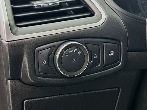 Used 2022 Ford Edge SEL image 10