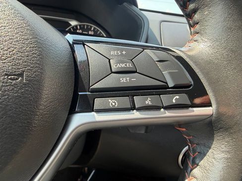 Used 2024 Nissan Altima 2.5 SR FWD image 18