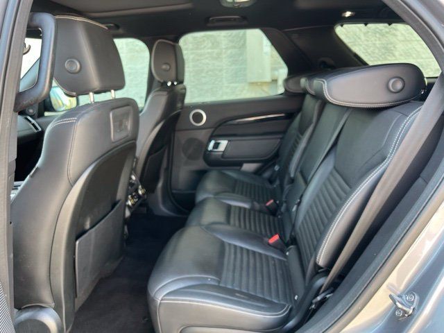 Used 2021 Land Rover Discovery S AWD/4WD image 11