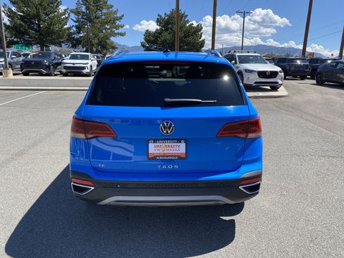 Used 2023 Volkswagen Taos SE w/ Panoramic Sunroof Package FWD image 41