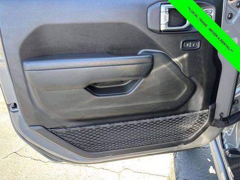 Used 2022 Jeep Wrangler Unlimited Rubicon image 9