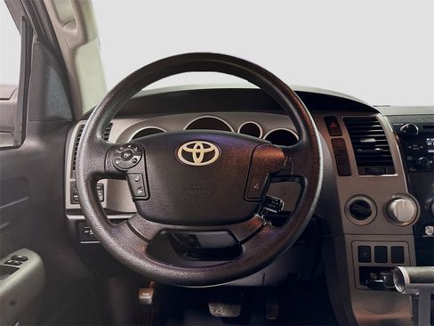 Used 2010 Toyota Tundra 4x4 CrewMax image 20