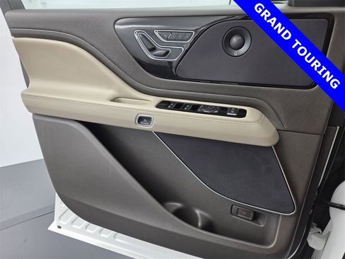 Used 2021 Lincoln Aviator Grand Touring w/ Elements Package Plus image 36