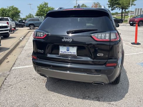 Used 2019 Jeep Cherokee Overland AWD/4WD image 23