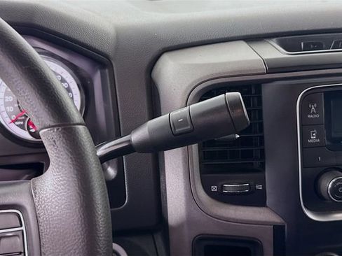 Used 2018 RAM 2500 Tradesman w/ Chrome Appearance Group image 17