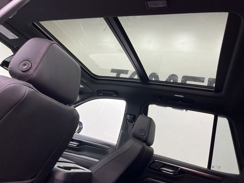 Used 2025 Chevrolet Tahoe RST w/ Comfort Package RWD image 13