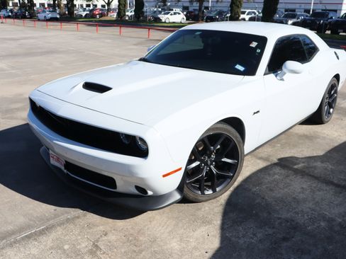 Used 2023 Dodge Challenger R/T w/ Blacktop Package image 3