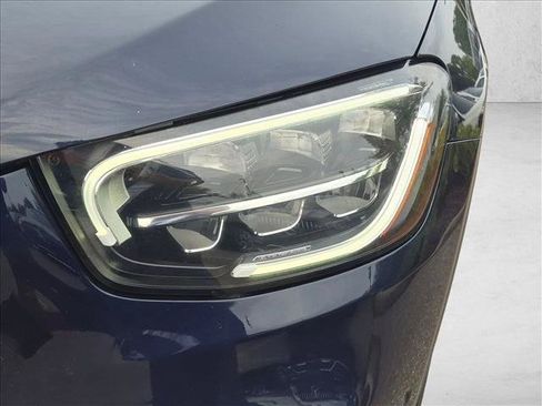 Used 2021 Mercedes-Benz GLC 300 4MATIC image 7