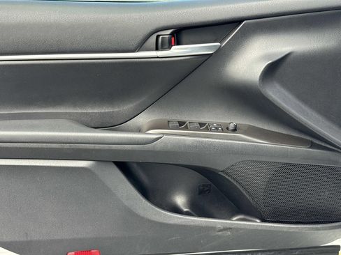 Used 2024 Toyota Camry SE image 24