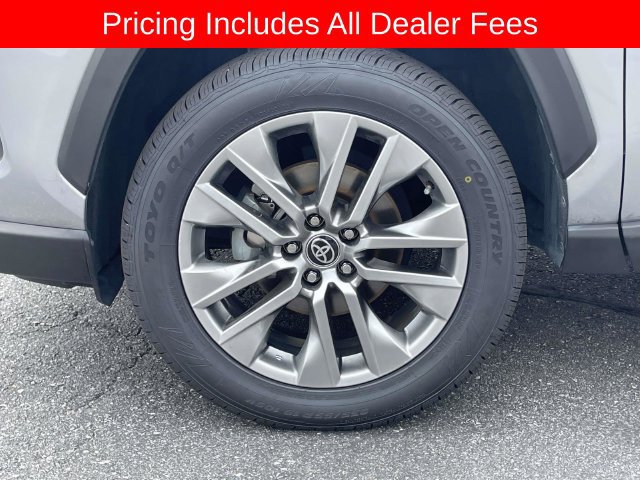 Used 2023 Toyota RAV4 XLE Premium AWD/4WD image 9