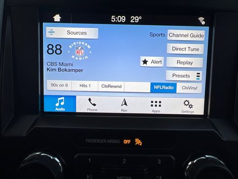 Used 2018 Ford F150 XLT w/ Equipment Group 302A Luxury image 31