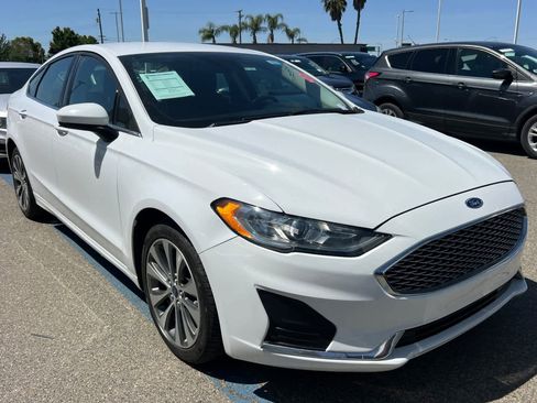 Used 2020 Ford Fusion SE AWD/4WD image 3