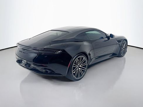 Used 2024 Aston Martin DB12 Coupe RWD image 7