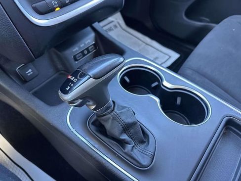 Certified 2019 Dodge Durango SXT image 32