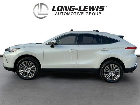 Used 2024 Toyota Venza Limited image 2